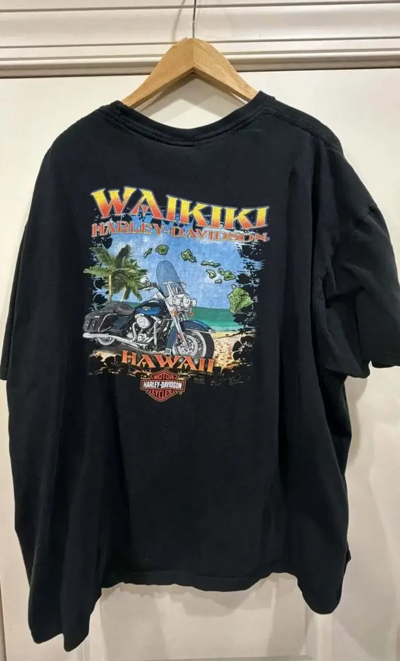 Vintage 2011Harley-Davidson Waikiki Hawaii T-Shirt Black Graphic